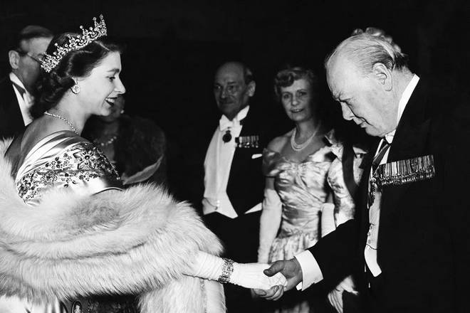 королева Елизавета Уинстон Черчилль