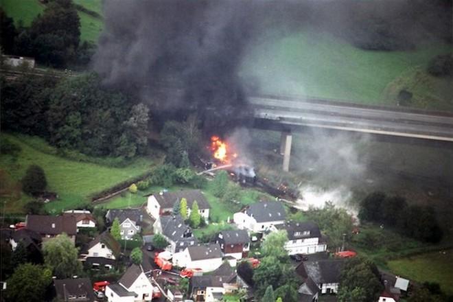 Катастрофа на мосту Whiehltal в Германии 358 миллионов долларов