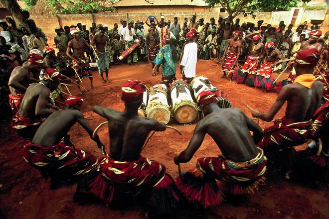 Традиционные африканские религии (100 миллионов приверженцев)