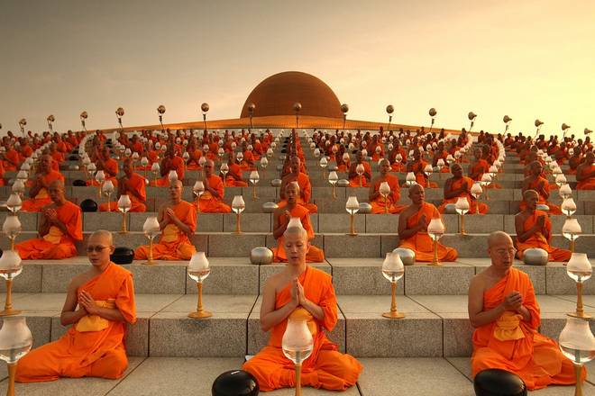 Буддизм (376 миллионов приверженцев)