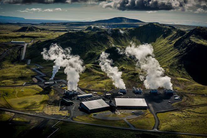 Практически вся энергия Исландии поступает из возобновляемых источников