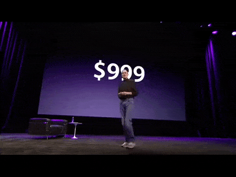 И тут, после всех оправданий, менее чем за секунду произошло вот что: "Я рад сообщить вам, что цены на iPad начинаются не с 999 долларов, а всего с 499 долларов".